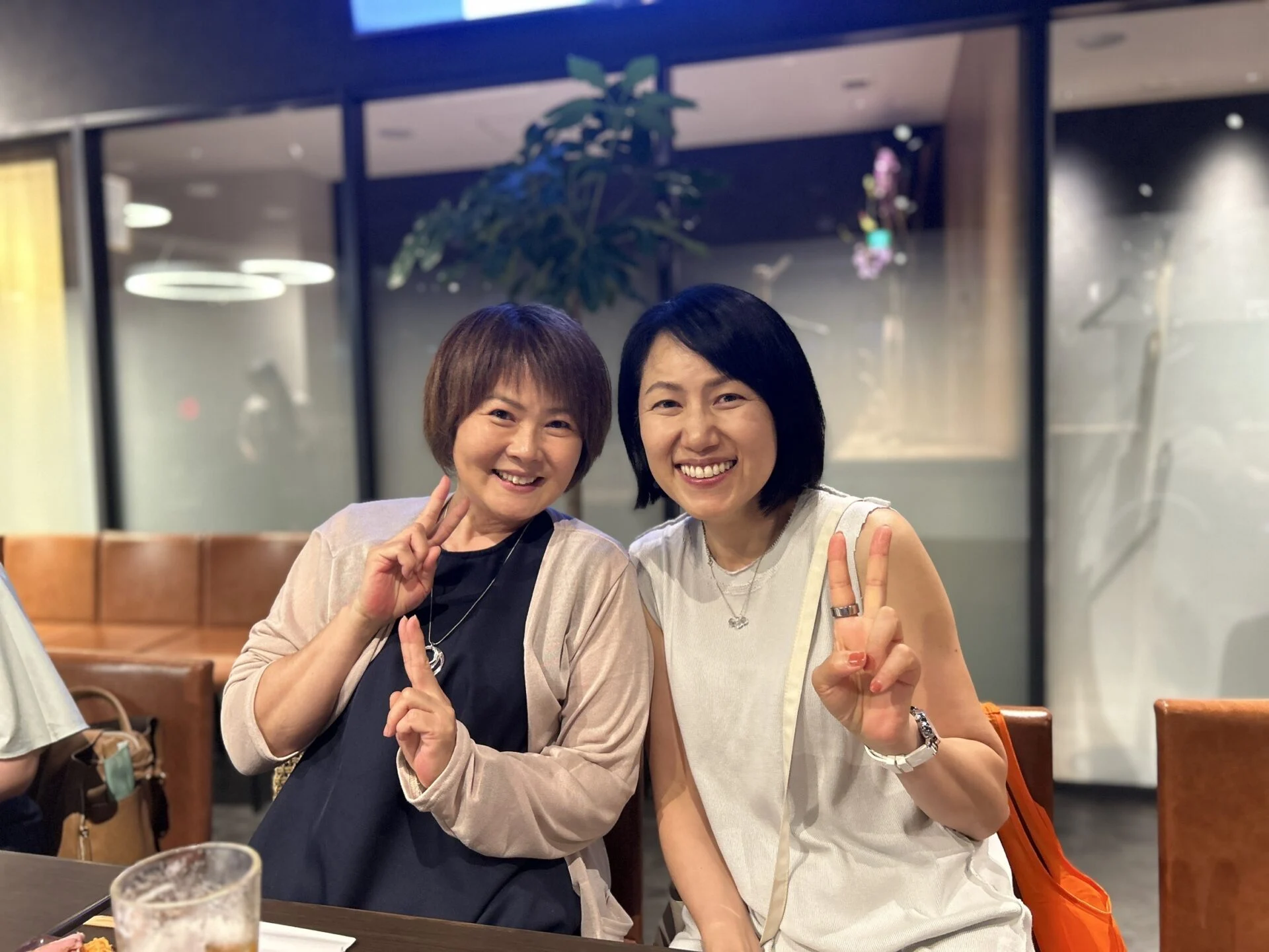 左から塚原久美さん、田中慶子さん