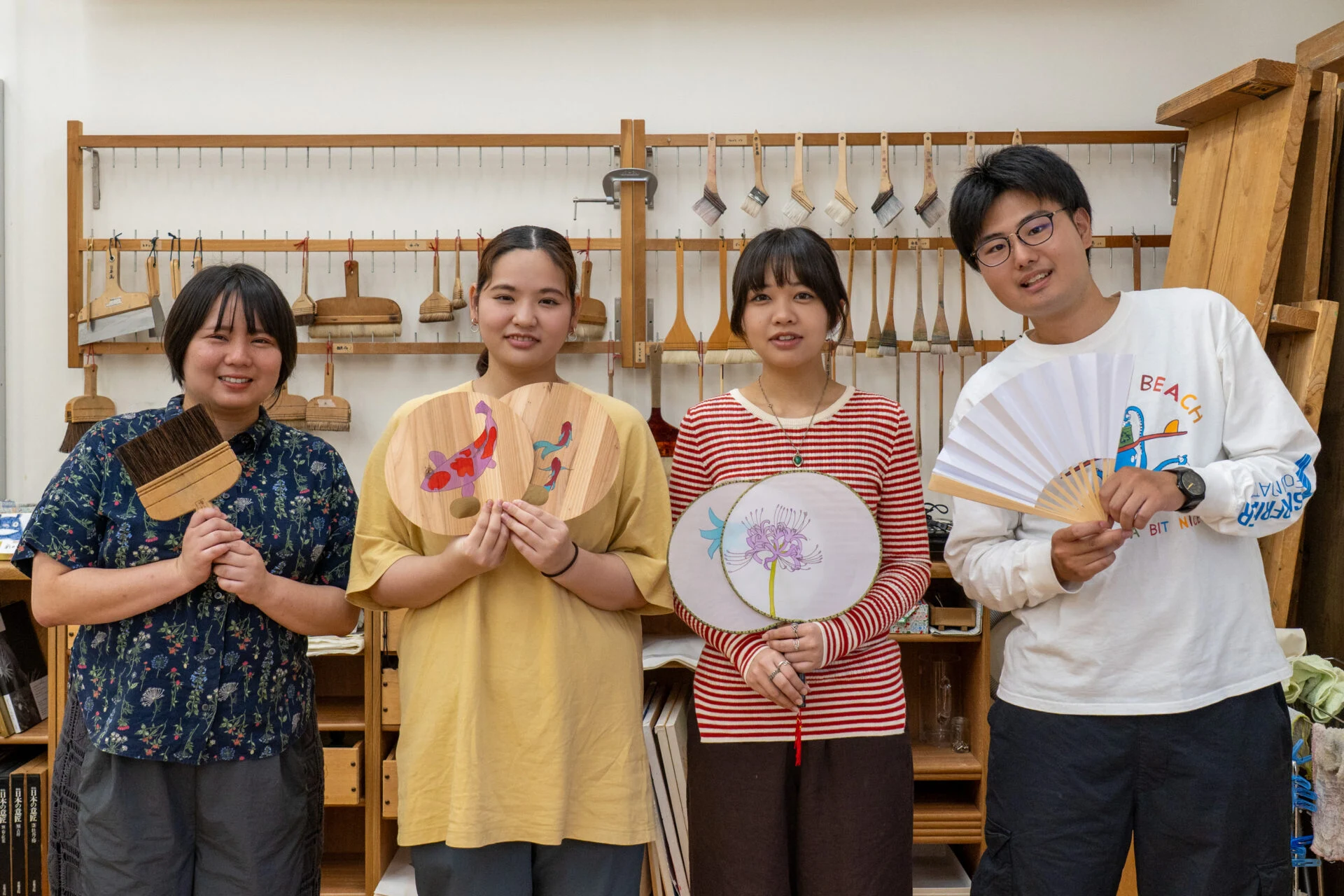 左から原田よもぎさん、角田沙雪さん、藤原桜さん、平塚壮さん