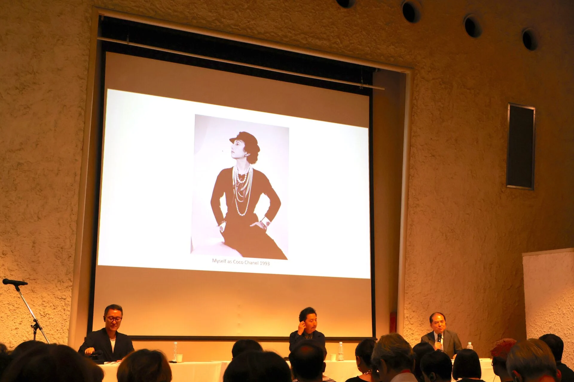 左から、ドリアン・チョン氏・森村泰昌氏・三浦篤氏