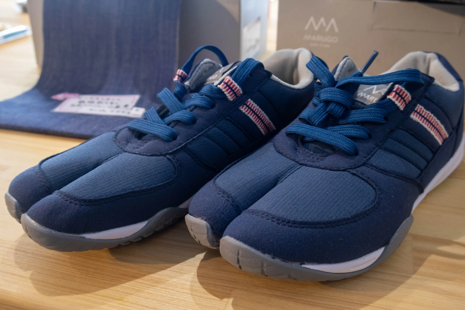 MARUGOの足袋シューズ