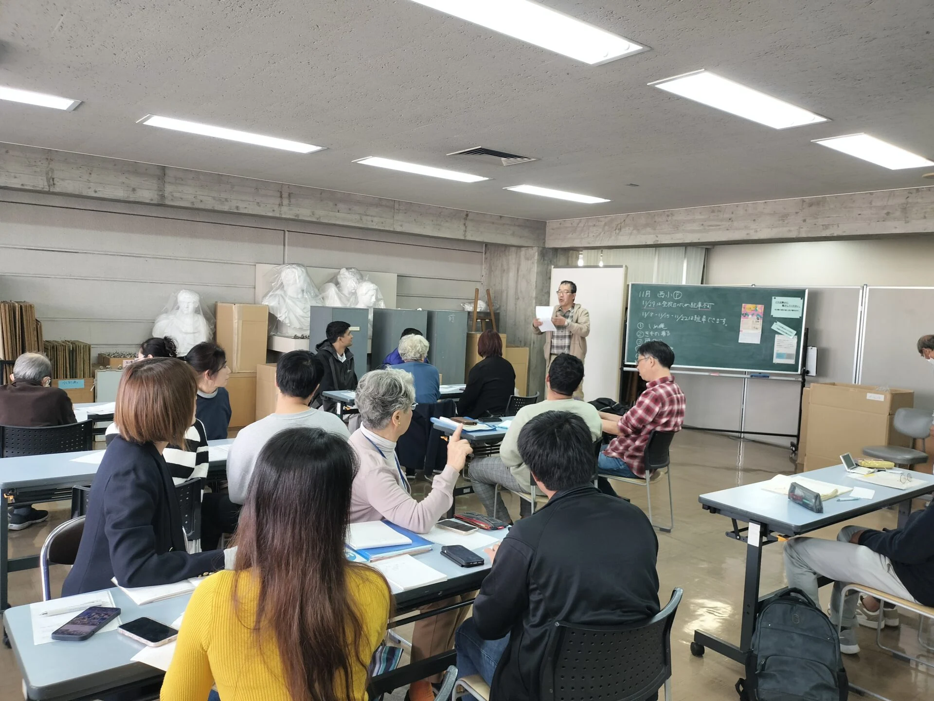 今回のテーマ:イヤーエンドパーティーの催し物について