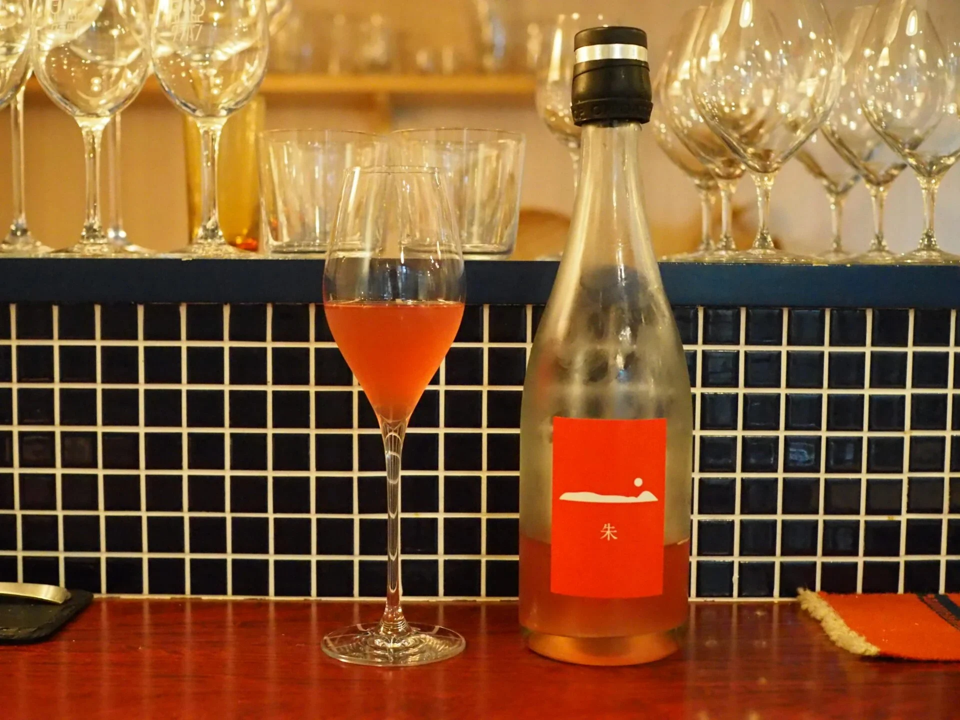 GRAPE SHIPが造るロゼワイン「朱」