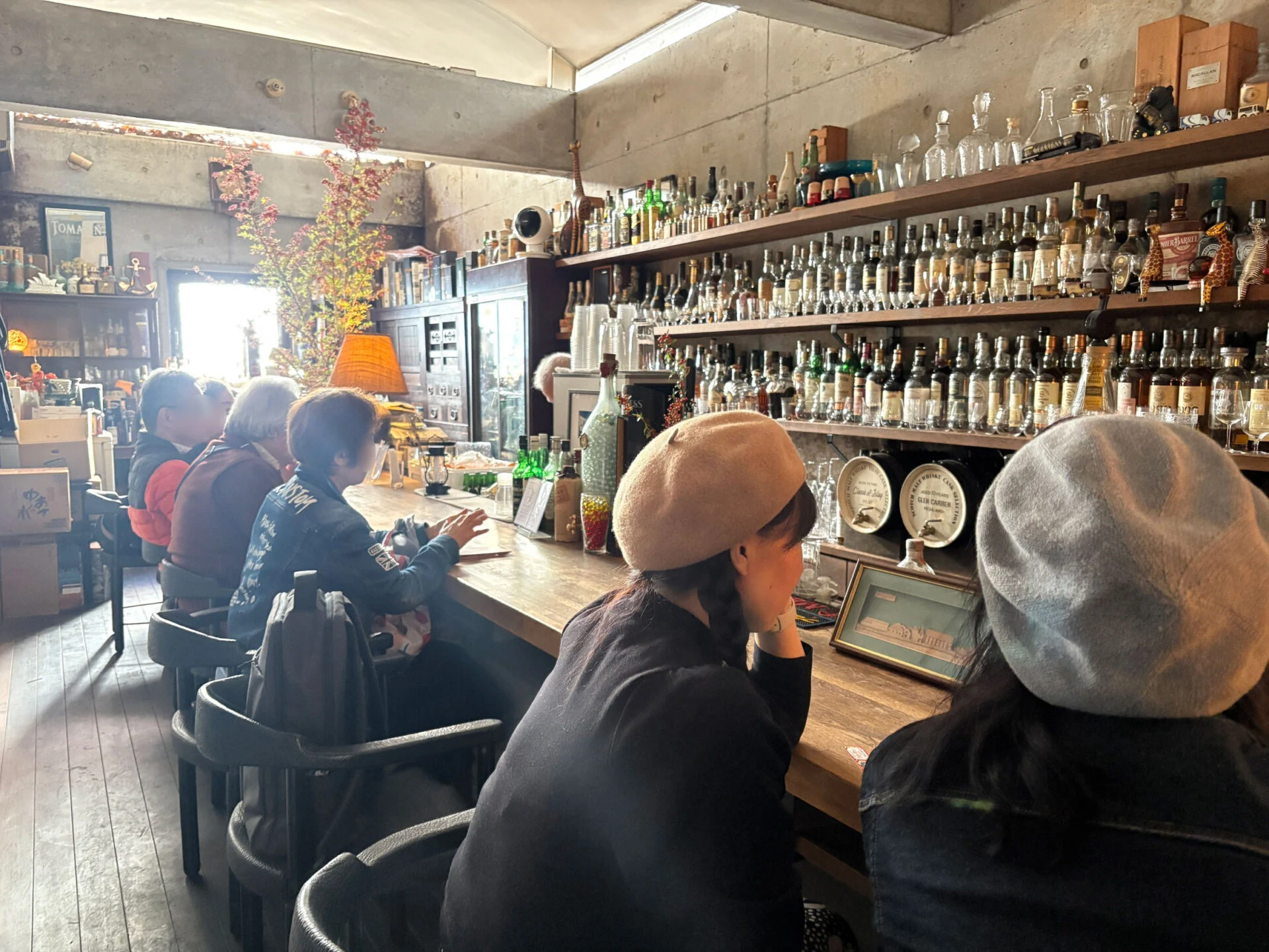 ONODA BAR店内のようす