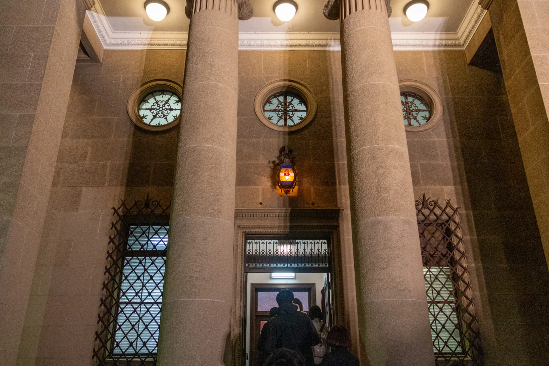 会場の大原美術館本館