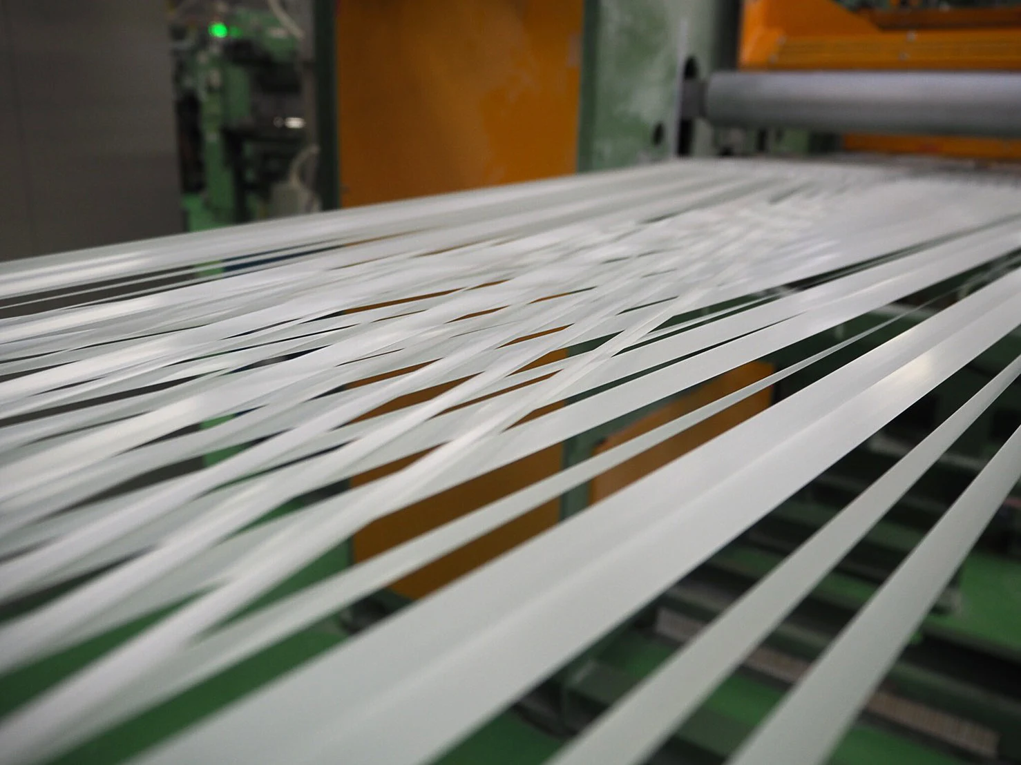 フラットヤーン 画像提供:萩原工業株式会社