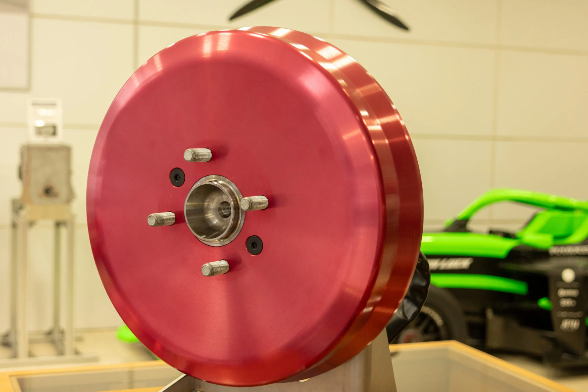 現在も開発を継続しているインホイールモーター