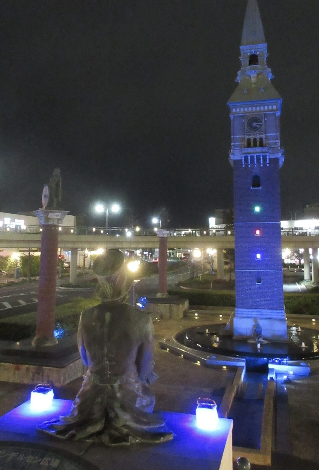 世界自閉症啓発デー ブルーライトアップ（写真提供：ゆめぱる）