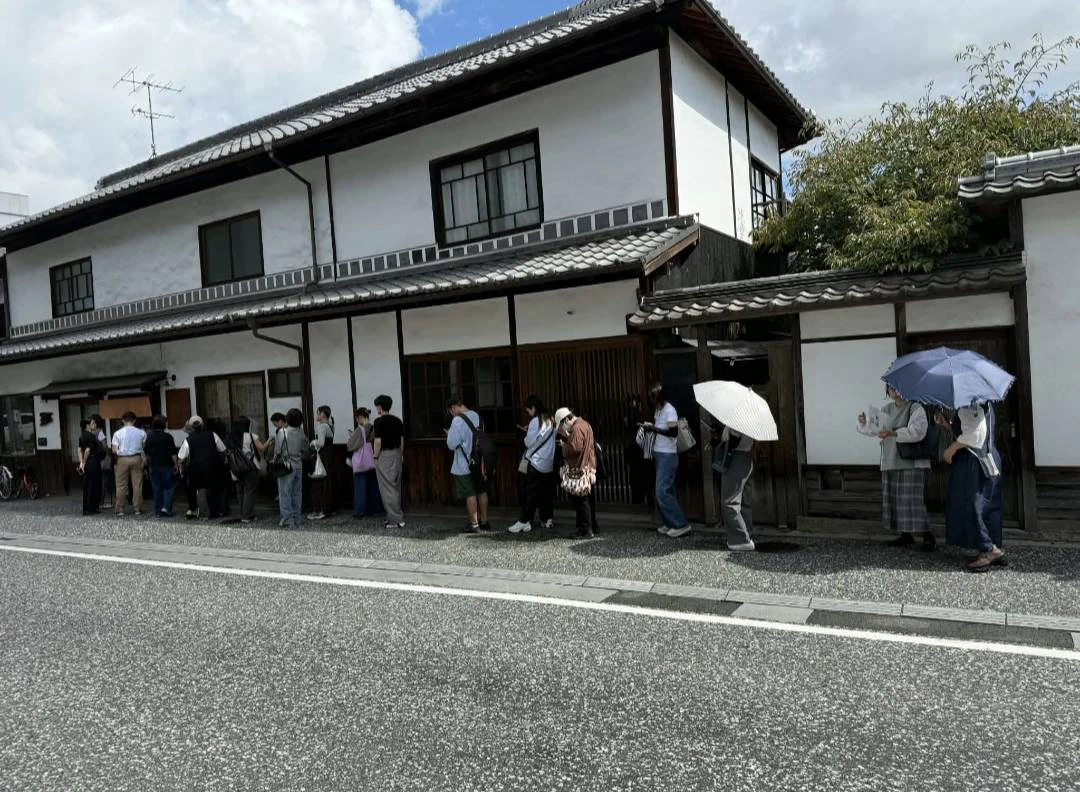 写真提供：虹色商店