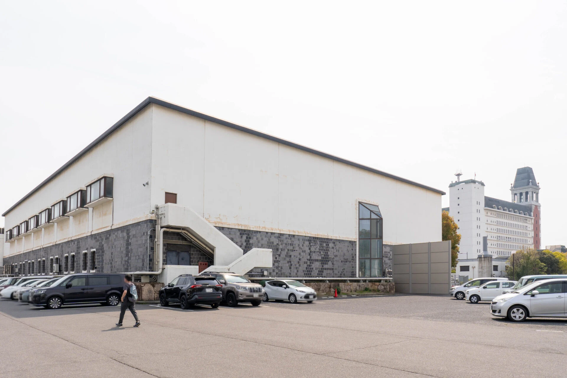 倉敷市屋内水泳センター全景(北側より)