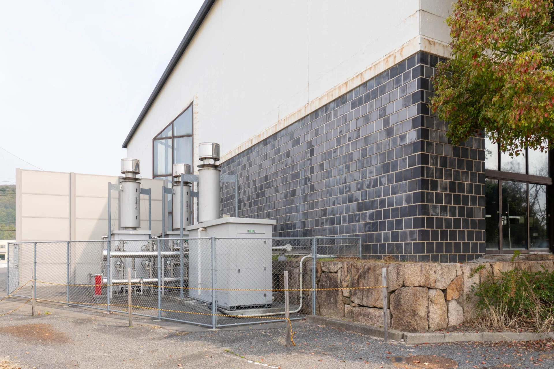 倉敷市屋内水泳センター 北側