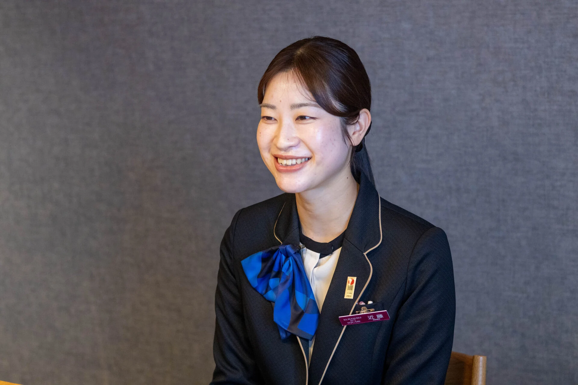 取材を受ける近藤さん