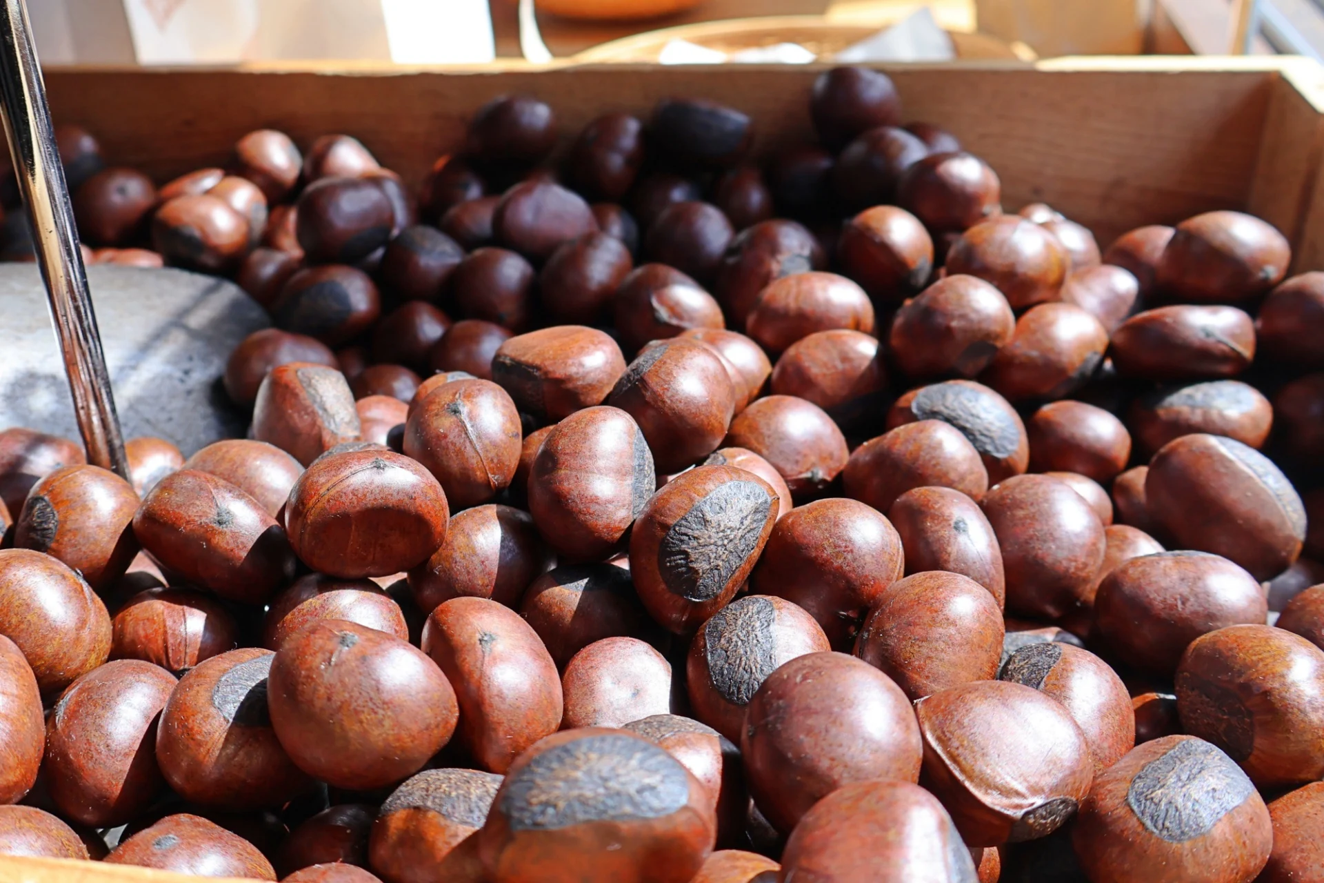 店頭販売の焼き栗