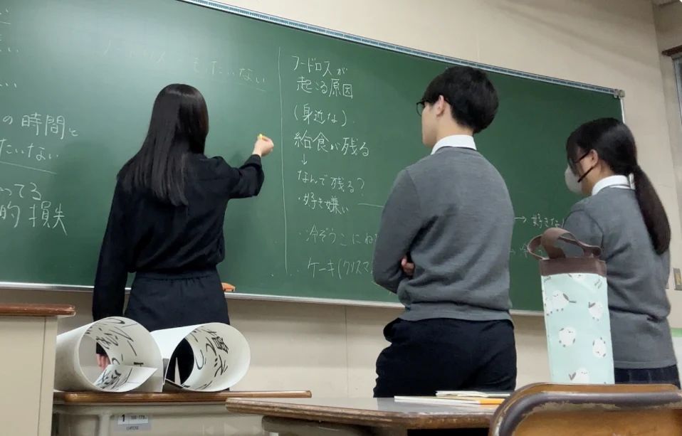 高校生との打ち合わせの様子（写真提供：一般社団法人コノヒトカン）