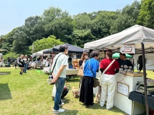 よんほんあしマーケット