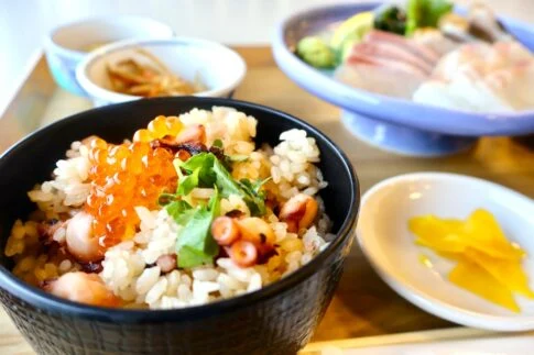下津井たこ飯と瀬戸内の刺身膳（税込2,300円）