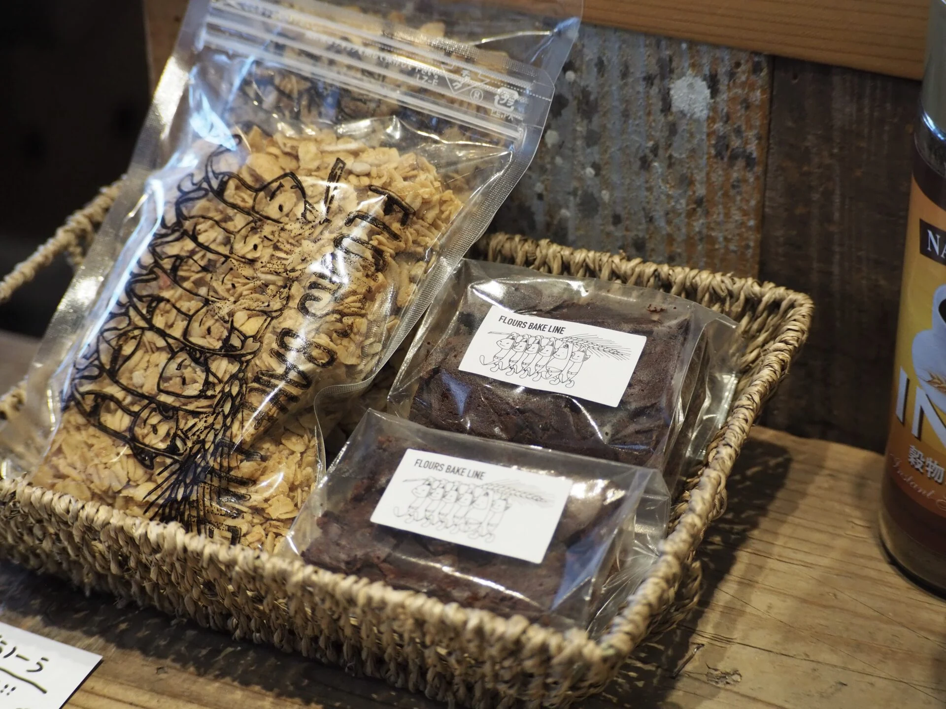 FLOURS BAKE LINEのお菓子