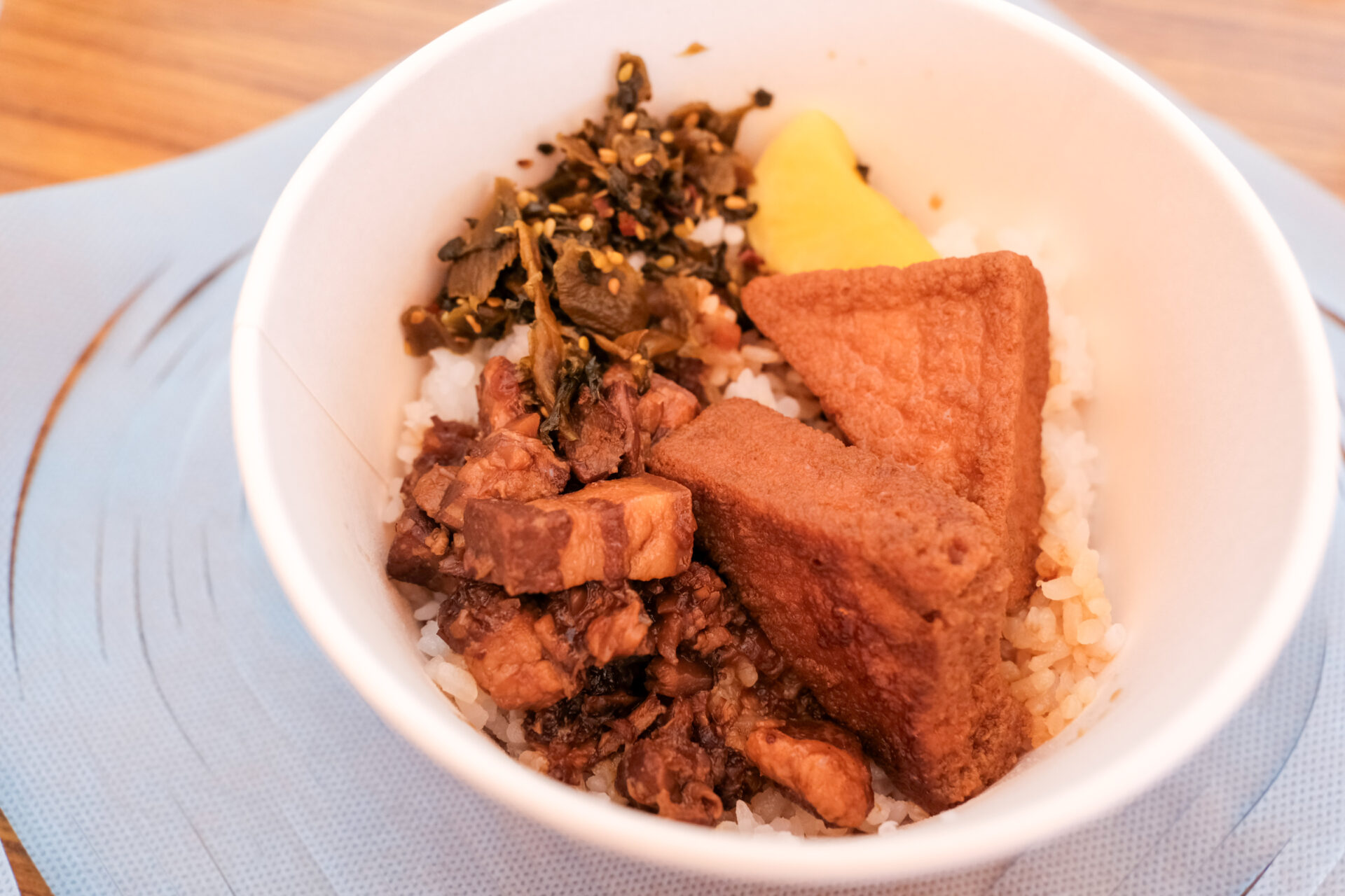 魯肉飯（ルーローハン）