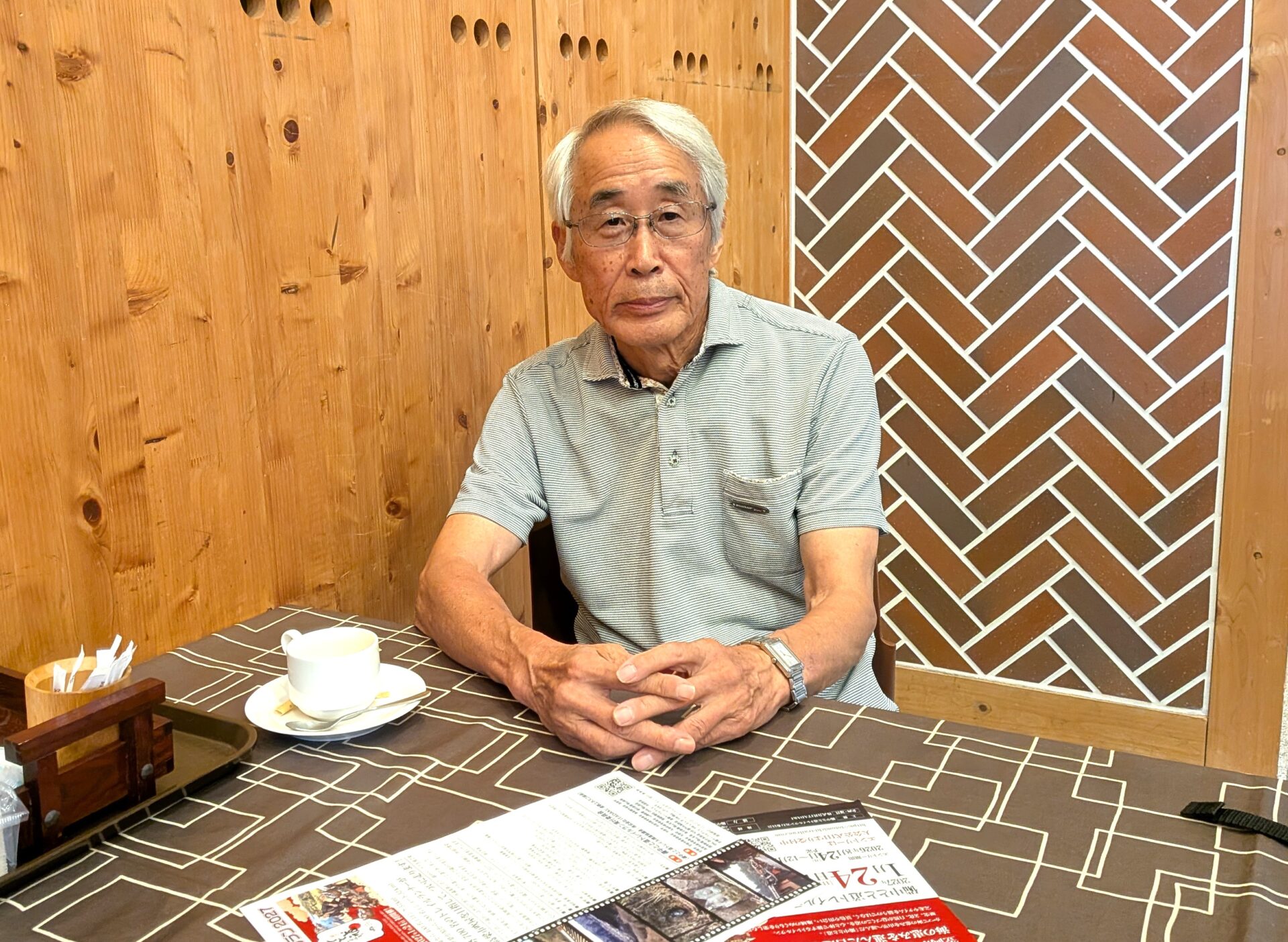 取材を受ける金子晴彦さん