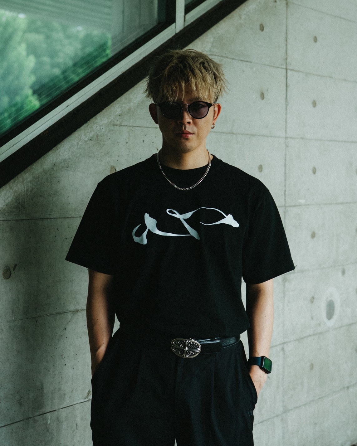 書道アーティスト 内山崚さん 画像提供:児島ジーンズストリート協同組合